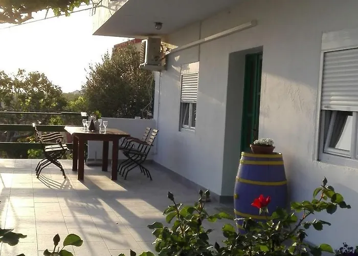 Markas 아파트 르티나