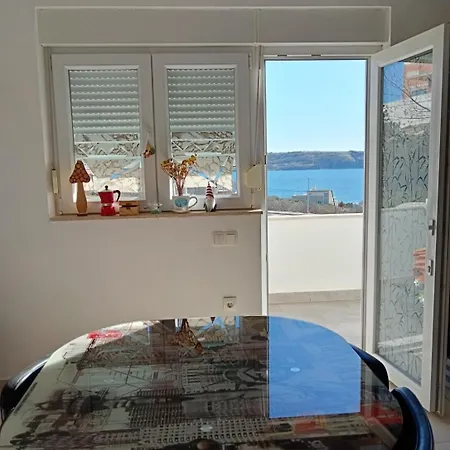 Markas Apartman *